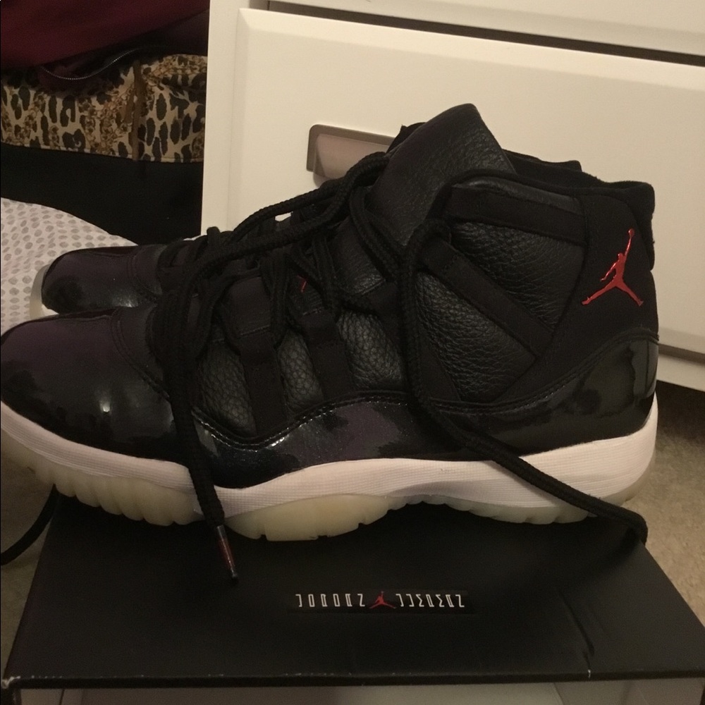Air Jordan 11 Retro 72-10